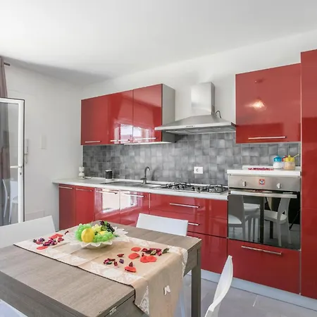Beautiful In With Kitchen Holiday home *