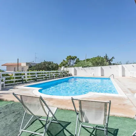 Beautiful In With Kitchen Holiday home *